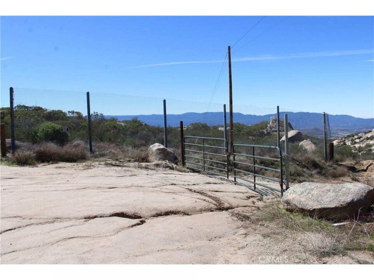 Picture of Residential Land For Sale in Hemet, California, United States