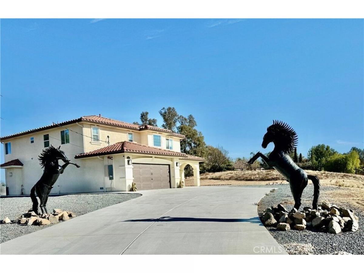 Picture of Home For Sale in Temecula, California, United States