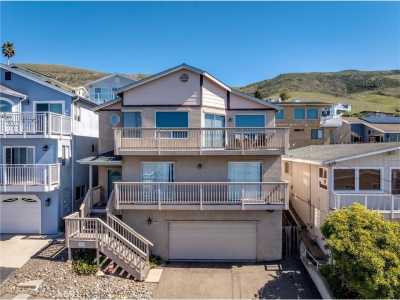 Home For Sale in Cayucos, California
