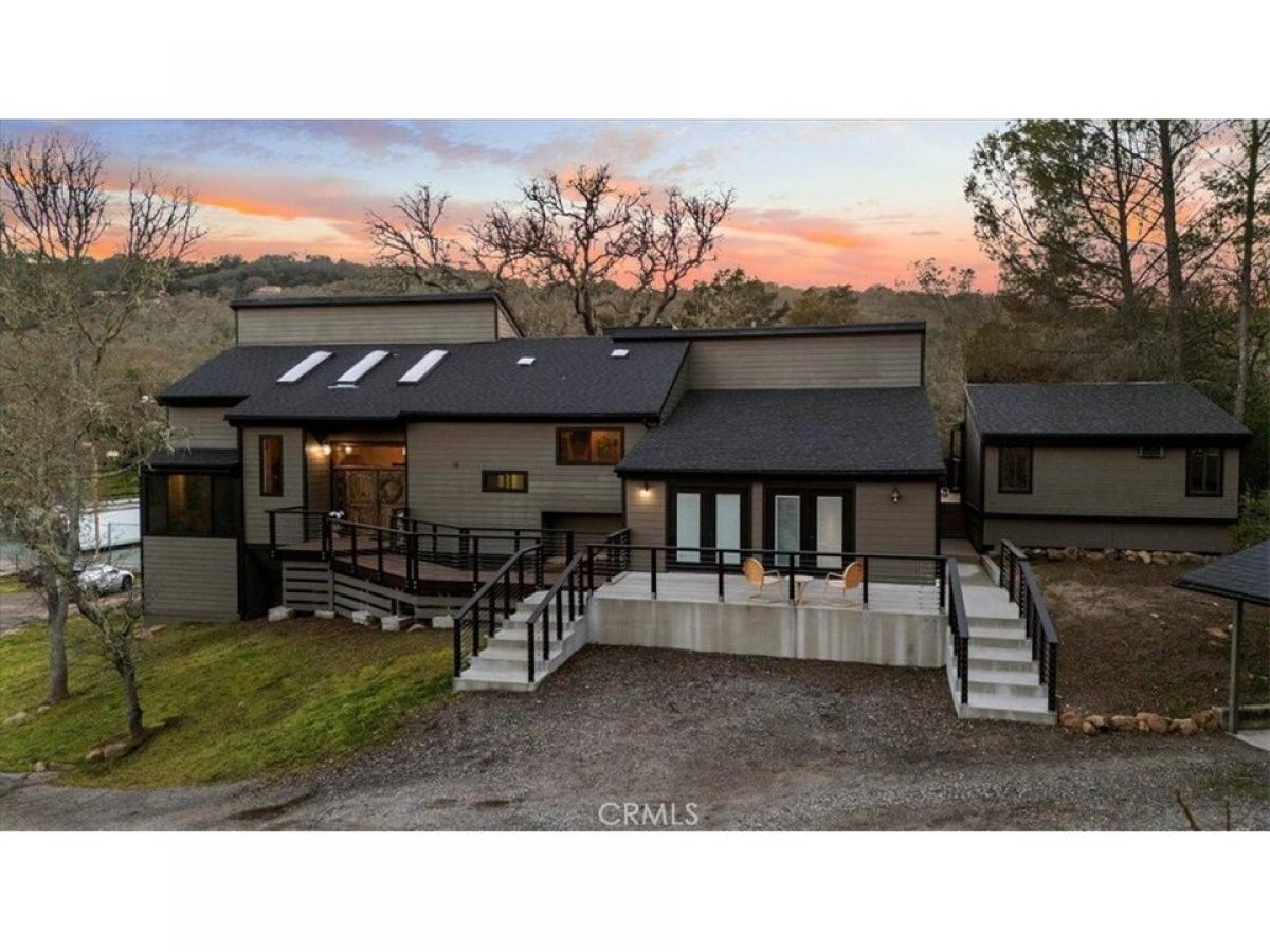 Picture of Home For Sale in Atascadero, California, United States