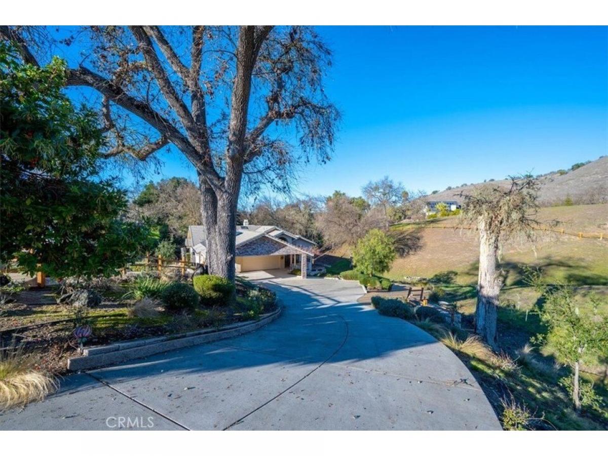 Picture of Home For Sale in Paso Robles, California, United States