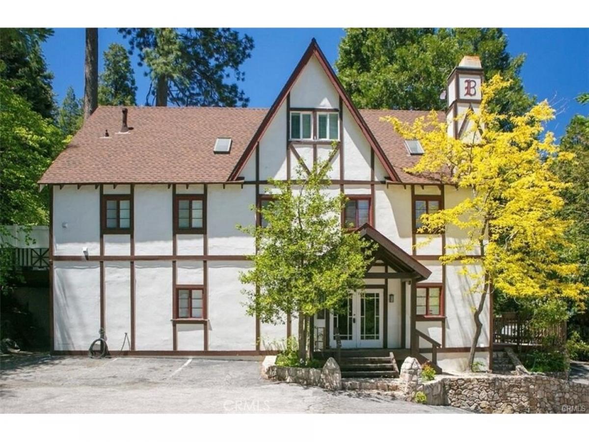 Picture of Home For Sale in Lake Arrowhead, California, United States