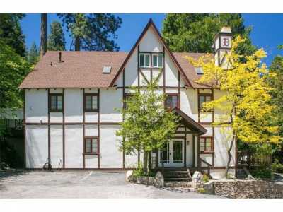 Home For Sale in Lake Arrowhead, California