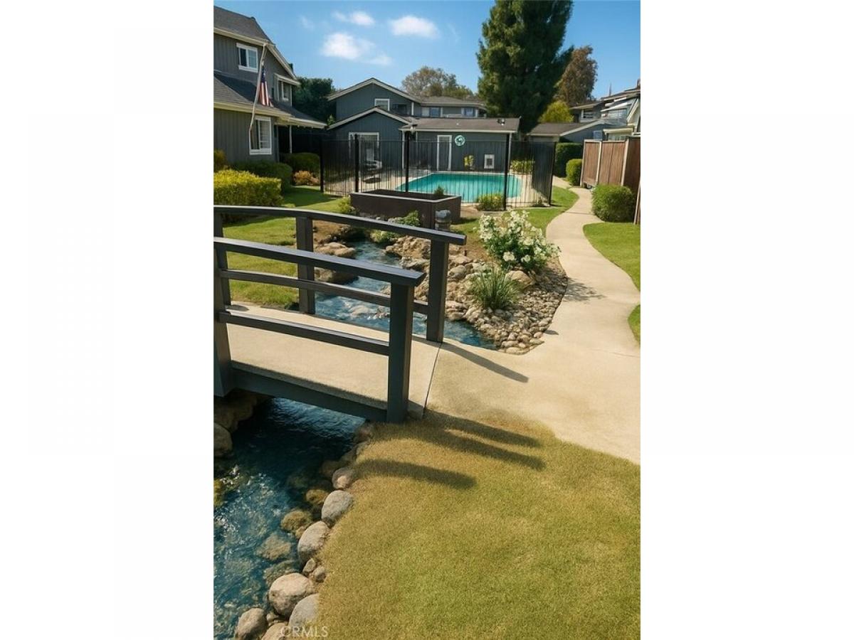 Picture of Home For Sale in Costa Mesa, California, United States