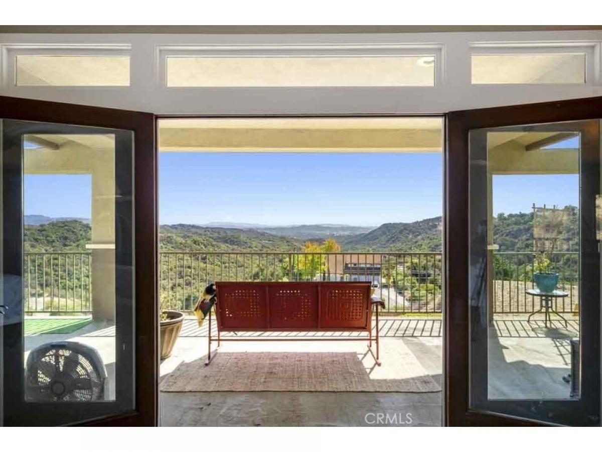 Picture of Home For Sale in Trabuco Canyon, California, United States