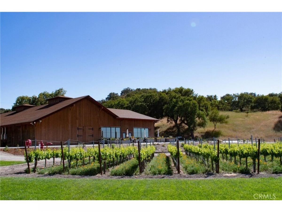 Picture of Home For Sale in Los Olivos, California, United States