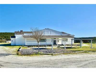 Home For Sale in Bradley, California