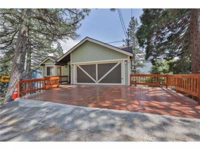 Home For Sale in Crestline, California