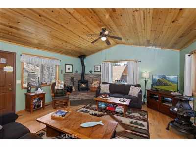 Home For Sale in Green Valley Lake, California