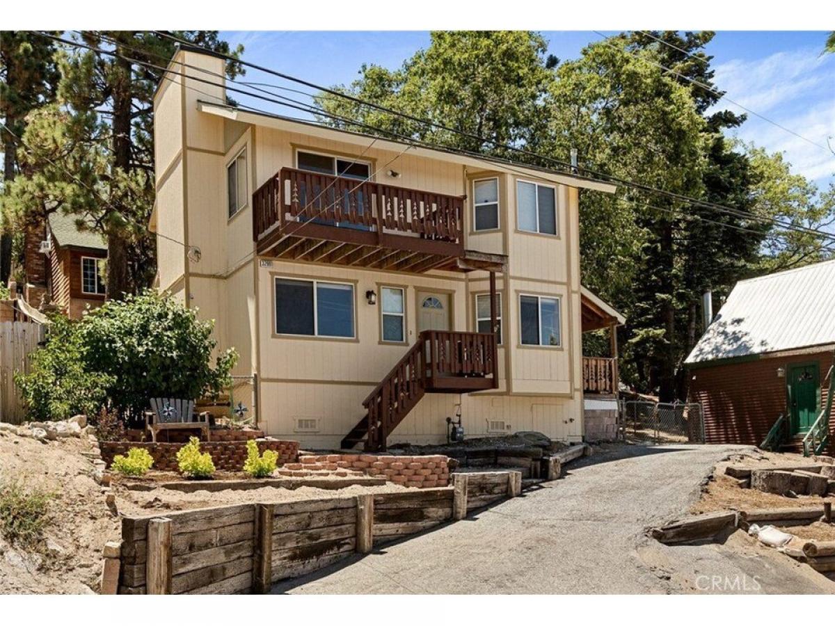 Picture of Home For Sale in Green Valley Lake, California, United States