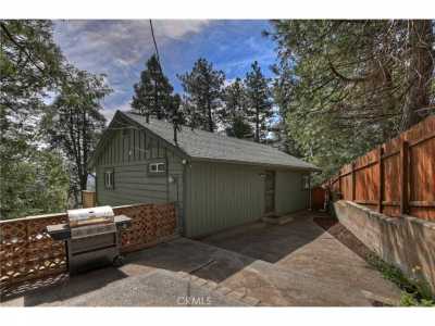 Home For Sale in Cedarpines Park, California