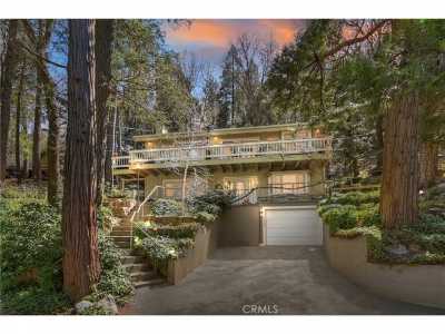 Home For Sale in Crestline, California