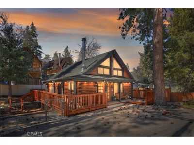 Home For Sale in Running Springs, California