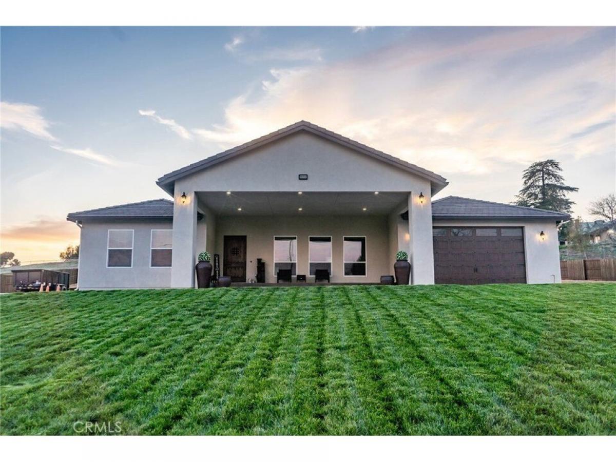 Picture of Home For Sale in Cherry Valley, California, United States