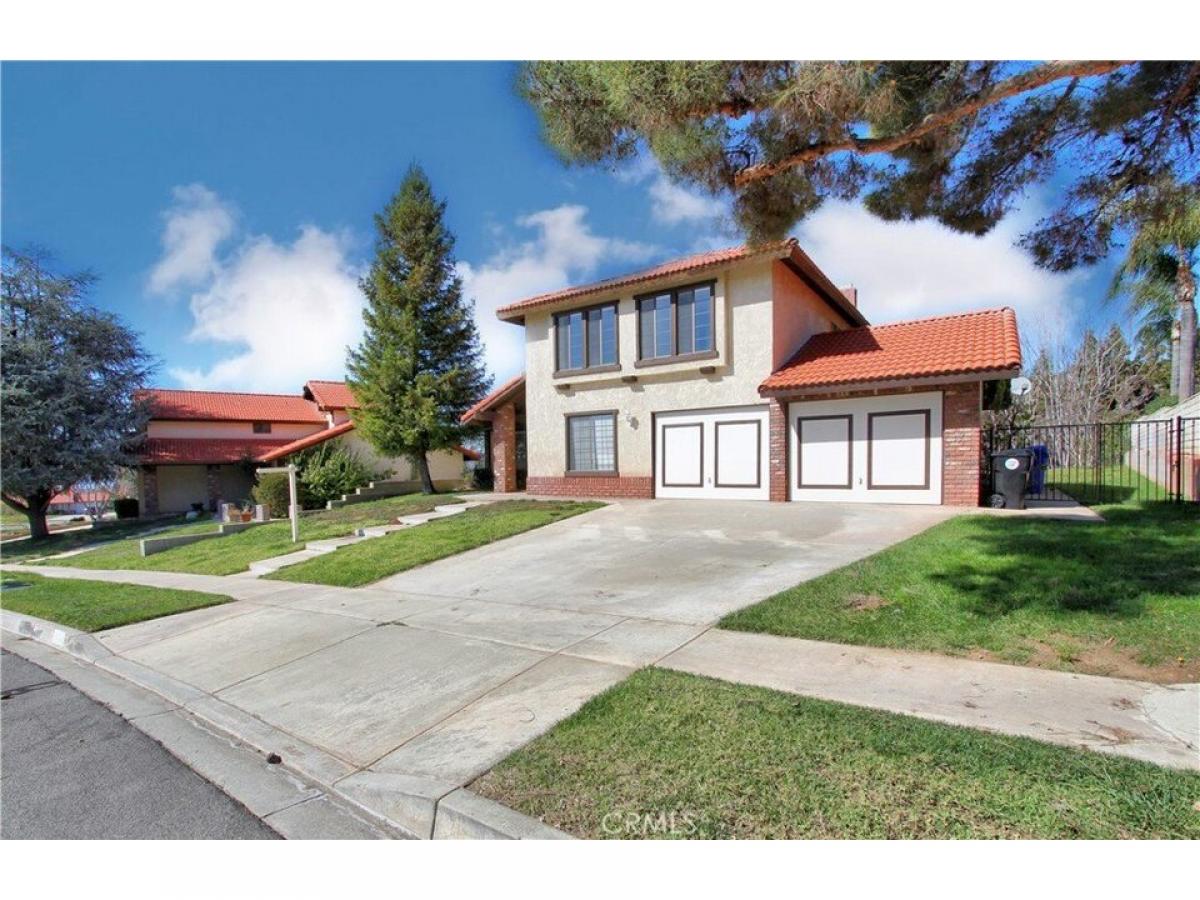 Picture of Home For Sale in Yucaipa, California, United States