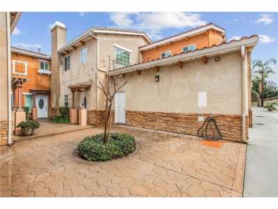 Home For Sale in Redlands, California