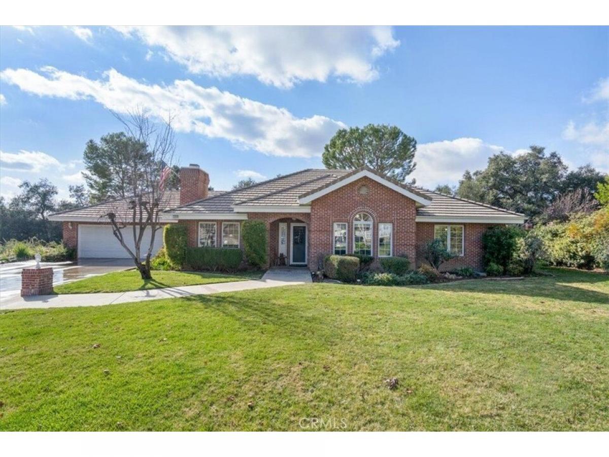 Picture of Home For Sale in Yucaipa, California, United States