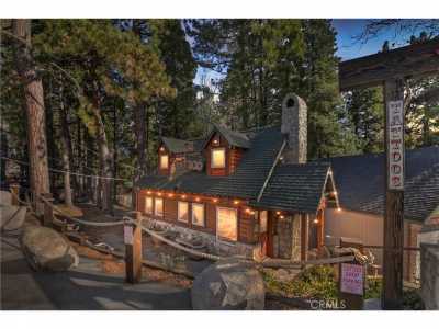 Home For Sale in Twin Peaks, California