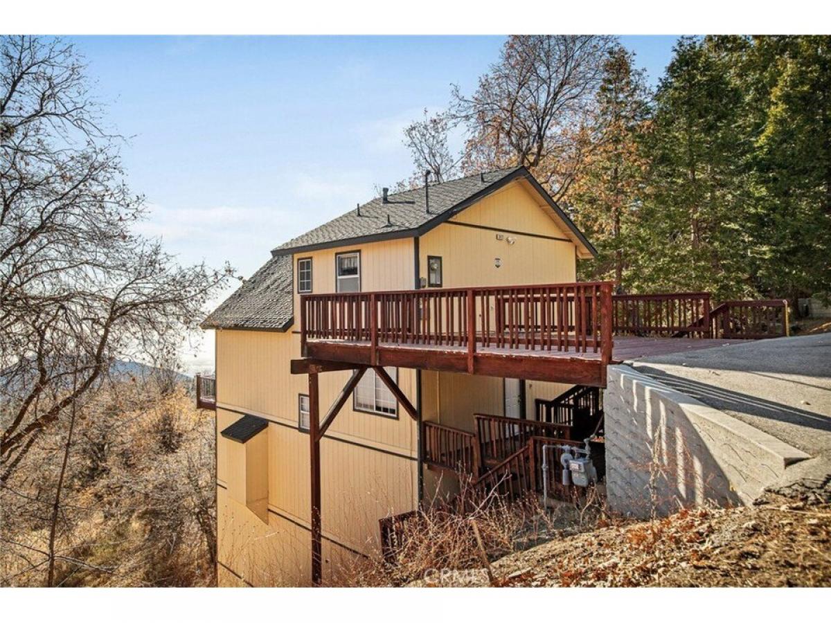 Picture of Home For Sale in Running Springs, California, United States