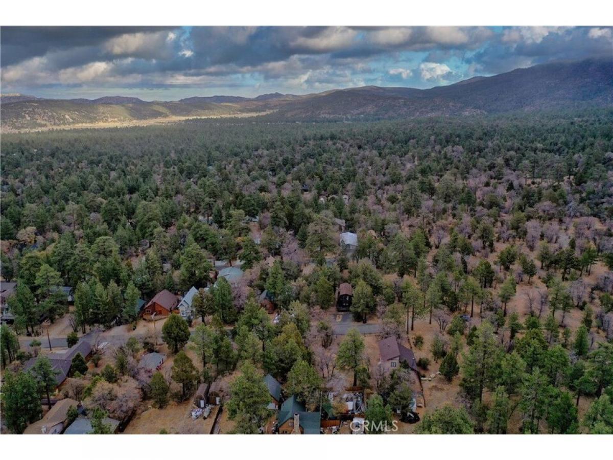 Picture of Residential Land For Sale in Sugarloaf, California, United States