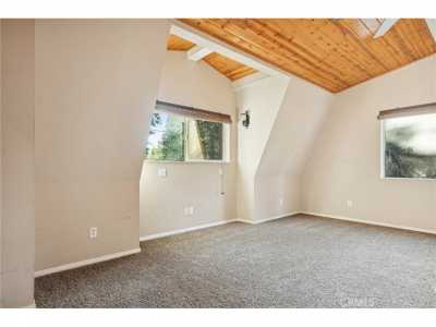 Home For Sale in Running Springs, California
