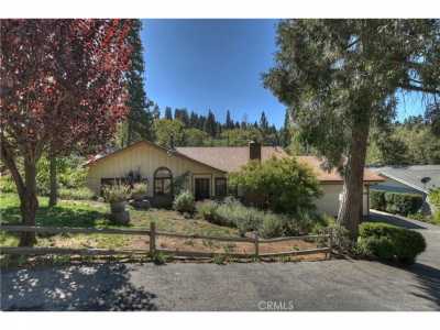 Home For Sale in Crestline, California