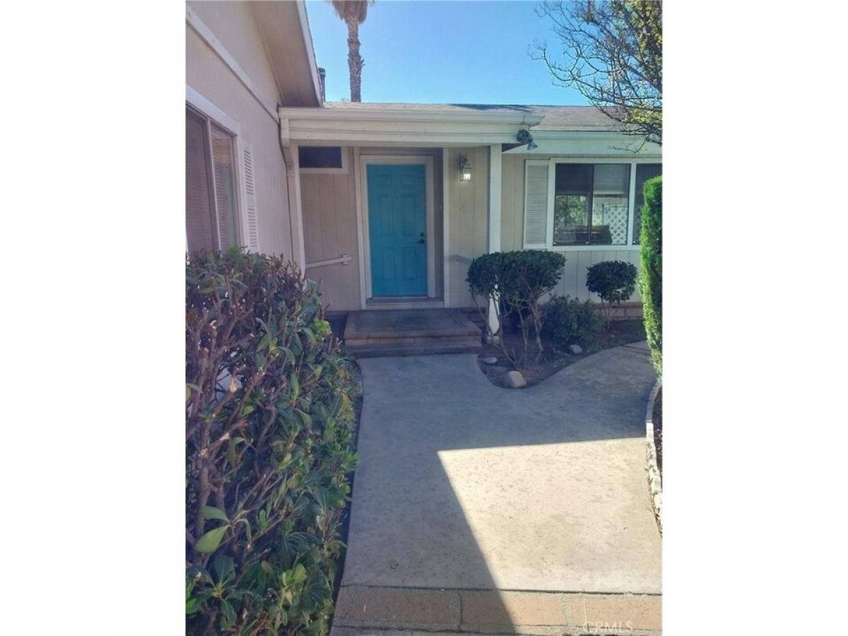 Picture of Home For Sale in Highland, California, United States