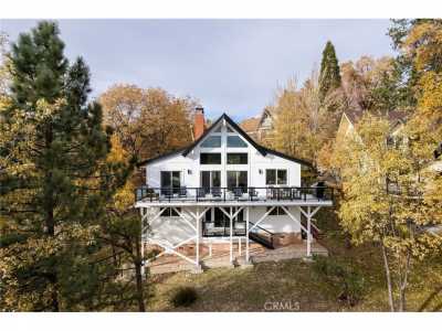 Home For Sale in Lake Arrowhead, California