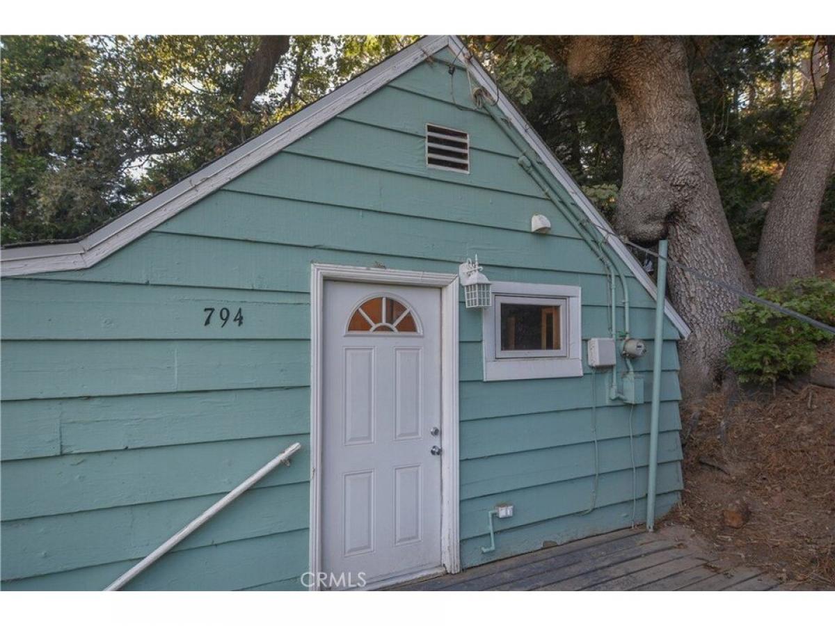 Picture of Home For Sale in Lake Arrowhead, California, United States
