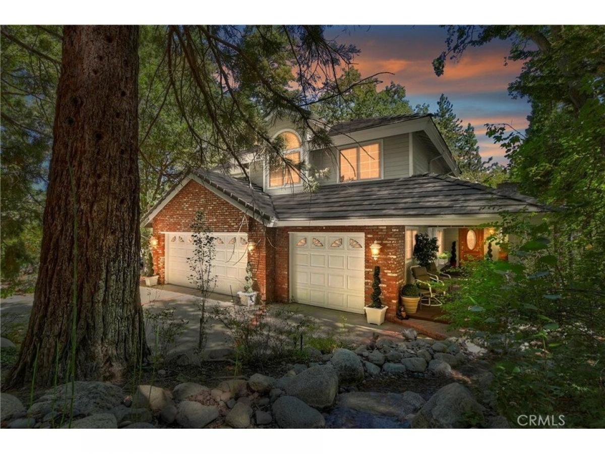 Picture of Home For Sale in Running Springs, California, United States