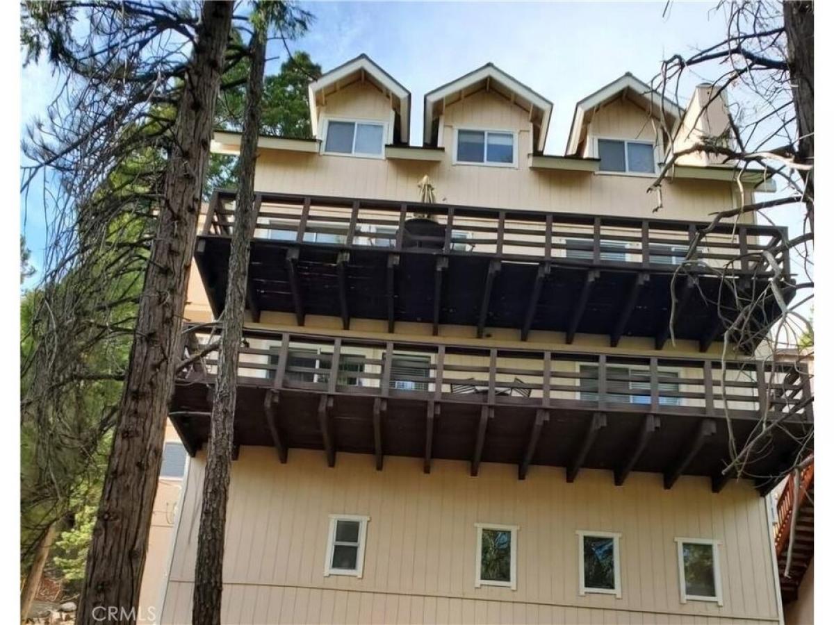 Picture of Home For Sale in Lake Arrowhead, California, United States