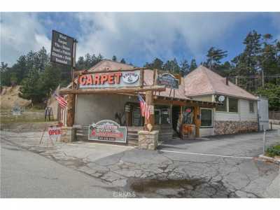 Home For Sale in Crestline, California