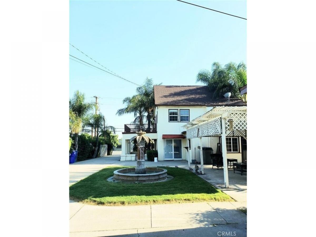 Picture of Home For Sale in San Bernardino, California, United States