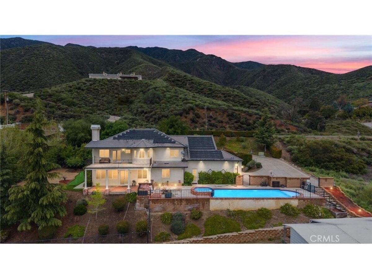 Picture of Home For Sale in Upland, California, United States