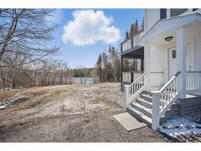 Home For Sale in Richmond, Maine