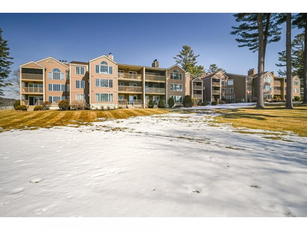 Picture of Home For Sale in Winthrop, Maine, United States