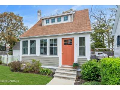 Home For Sale in Ocean Gate, New Jersey