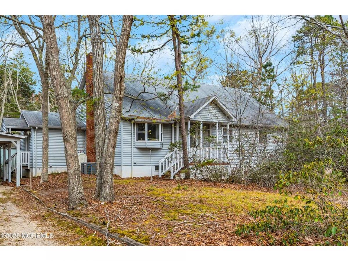 Picture of Home For Sale in West Creek, New Jersey, United States