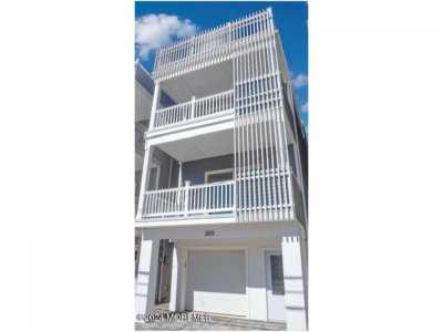 Home For Sale in Seaside Heights, New Jersey