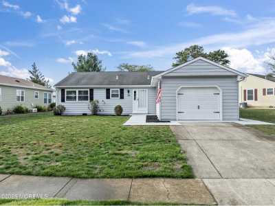 Home For Sale in Toms River, New Jersey