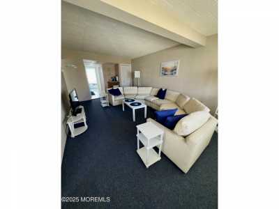 Home For Rent in Mantoloking, New Jersey