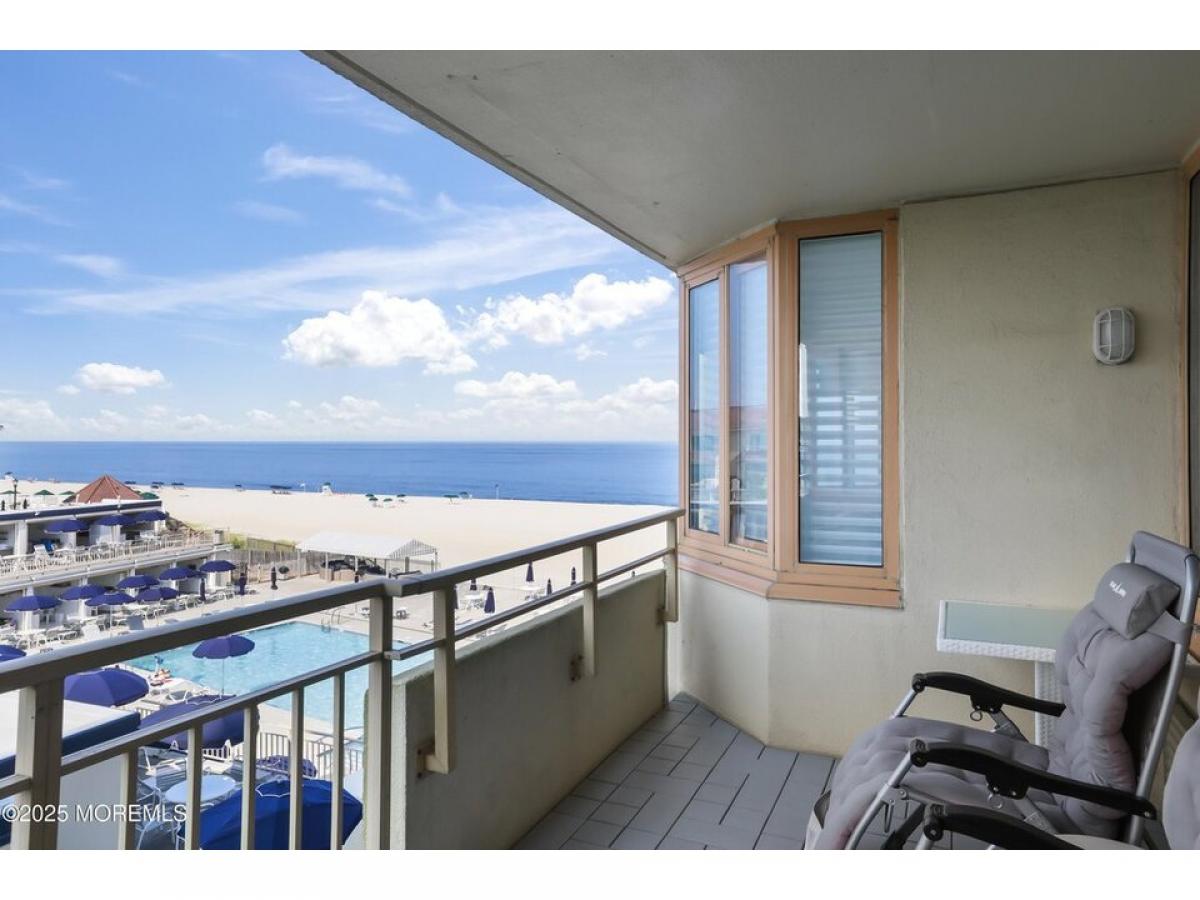 Picture of Home For Sale in Long Branch, New Jersey, United States