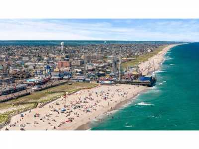 Home For Rent in Seaside Park, New Jersey