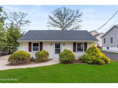 Home For Sale in Lanoka Harbor, New Jersey