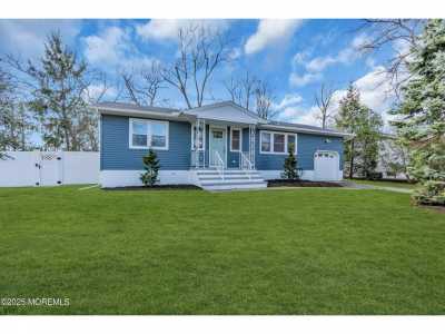 Home For Sale in Brick, New Jersey