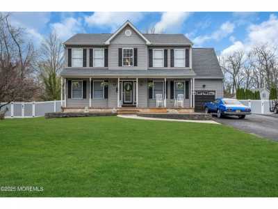 Home For Sale in Bayville, New Jersey