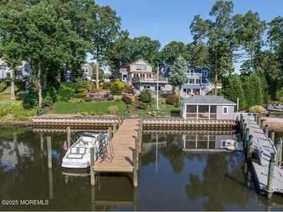 Home For Sale in Brick, New Jersey
