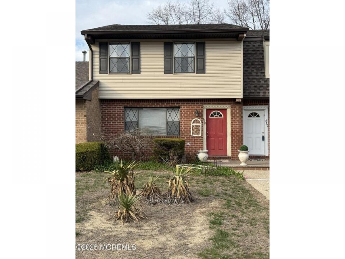 Picture of Home For Sale in Brick, New Jersey, United States