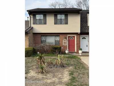 Home For Sale in Brick, New Jersey