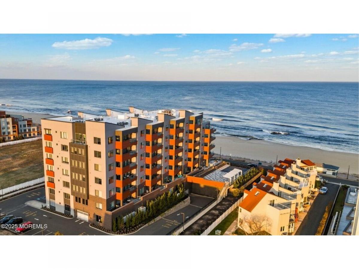 Picture of Home For Sale in Long Branch, New Jersey, United States